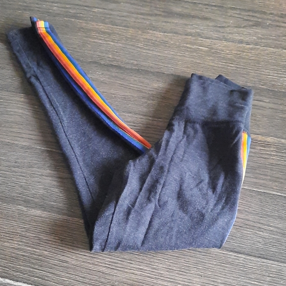 aerie Pants - 🌈 striped leggings